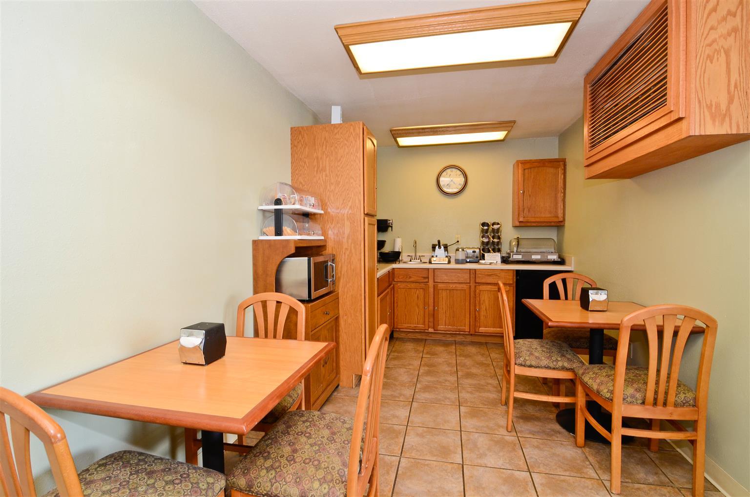 Super 8 By Wyndham Mcgehee Hotell Restaurant bilde