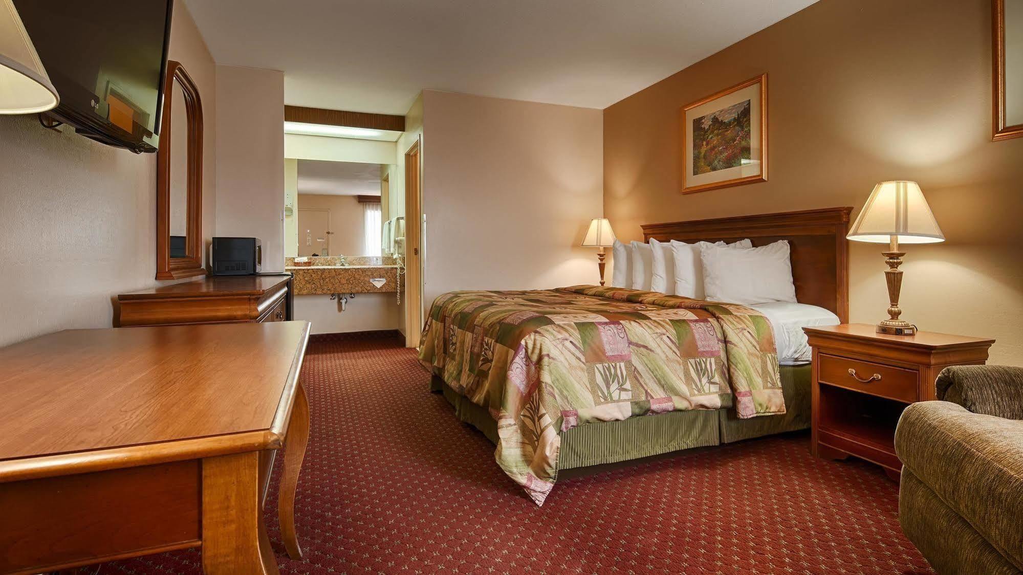 Super 8 By Wyndham Mcgehee Hotell Eksteriør bilde